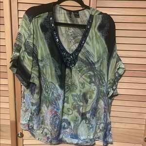 New Directions Green and Blue Graphic Oversized Blouse